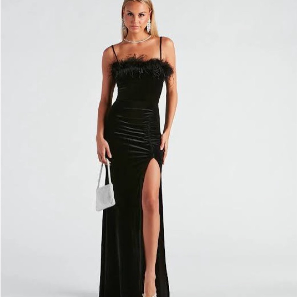 Elegant Black Evening Gown